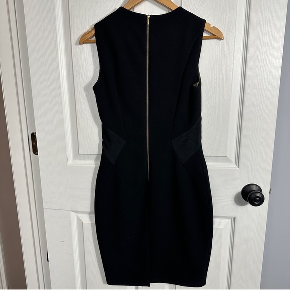 Ted Baker size 1 (US 2-4) black textured dress, vibrant lemon/bee lining - Picture 4 of 16